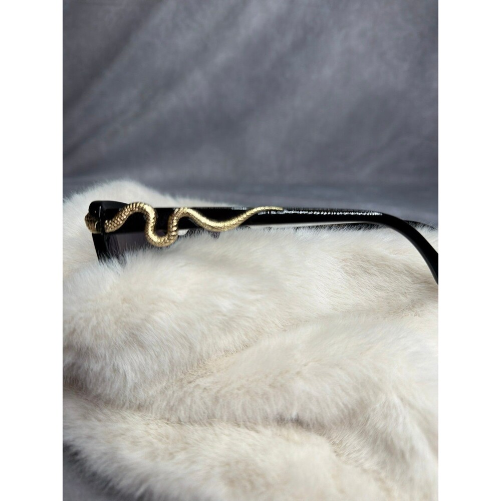 Foster Grant Sunglasses with Gold Snake Accents - Picture 4 of 8